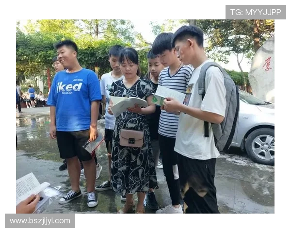 深度对话：探寻杨秀英在足球世界中的奋斗与梦想之旅
